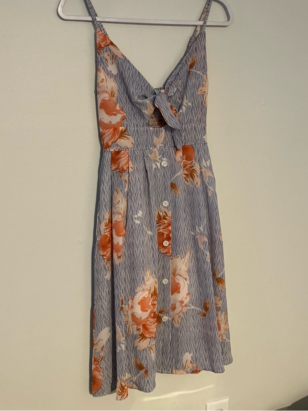Fancyinn Blue and White Floral Backless Swing Midi Dress